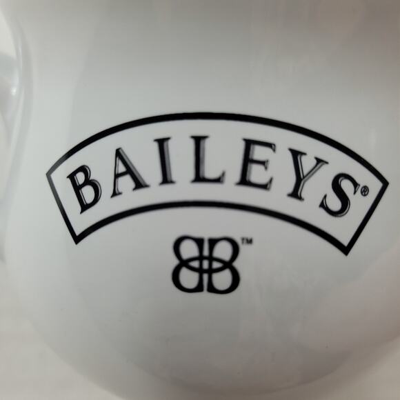 Baileys White Curvy Stoneware Mug - Picture 4 of 9